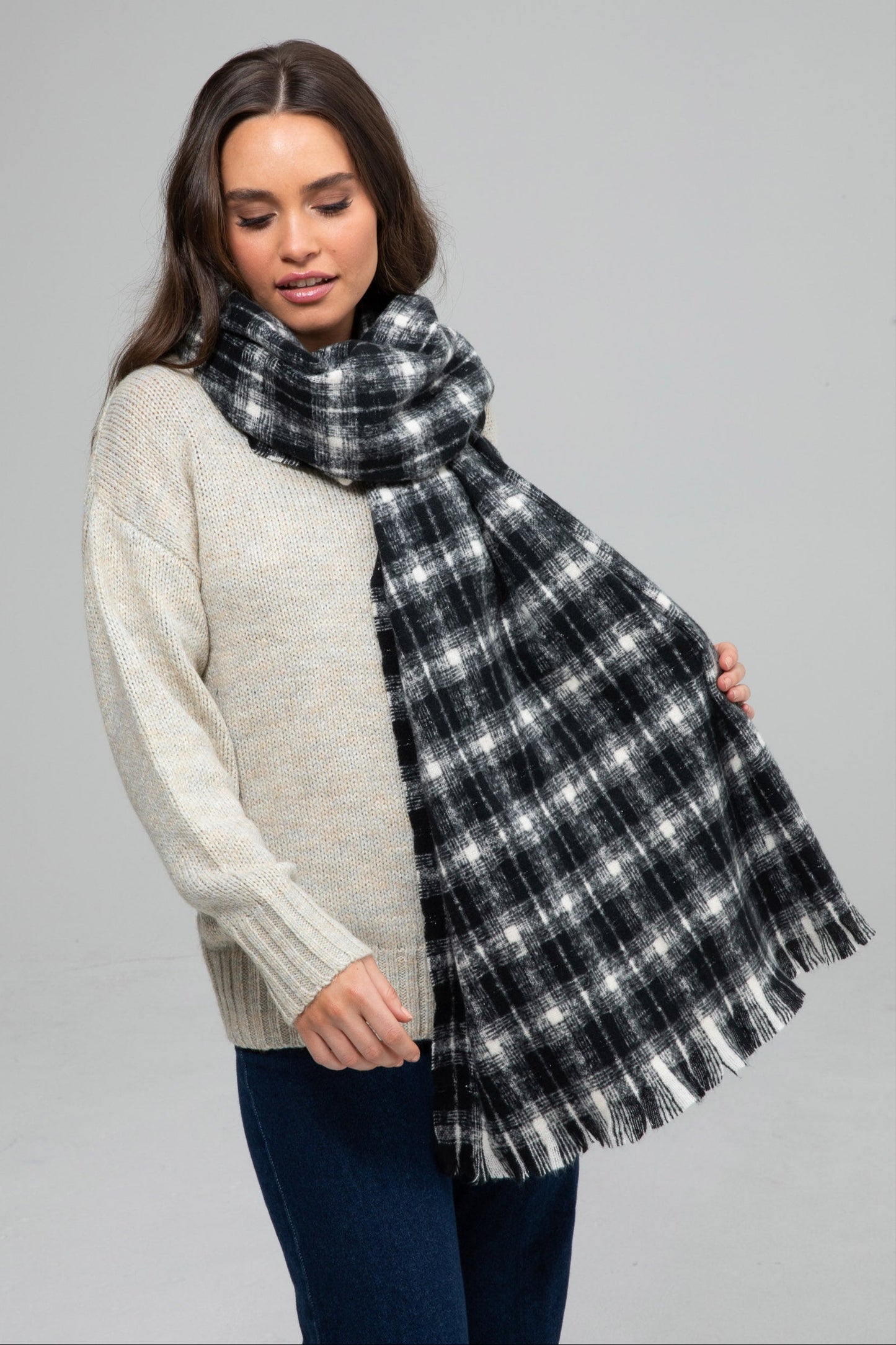 Landon Scarf - Black W White