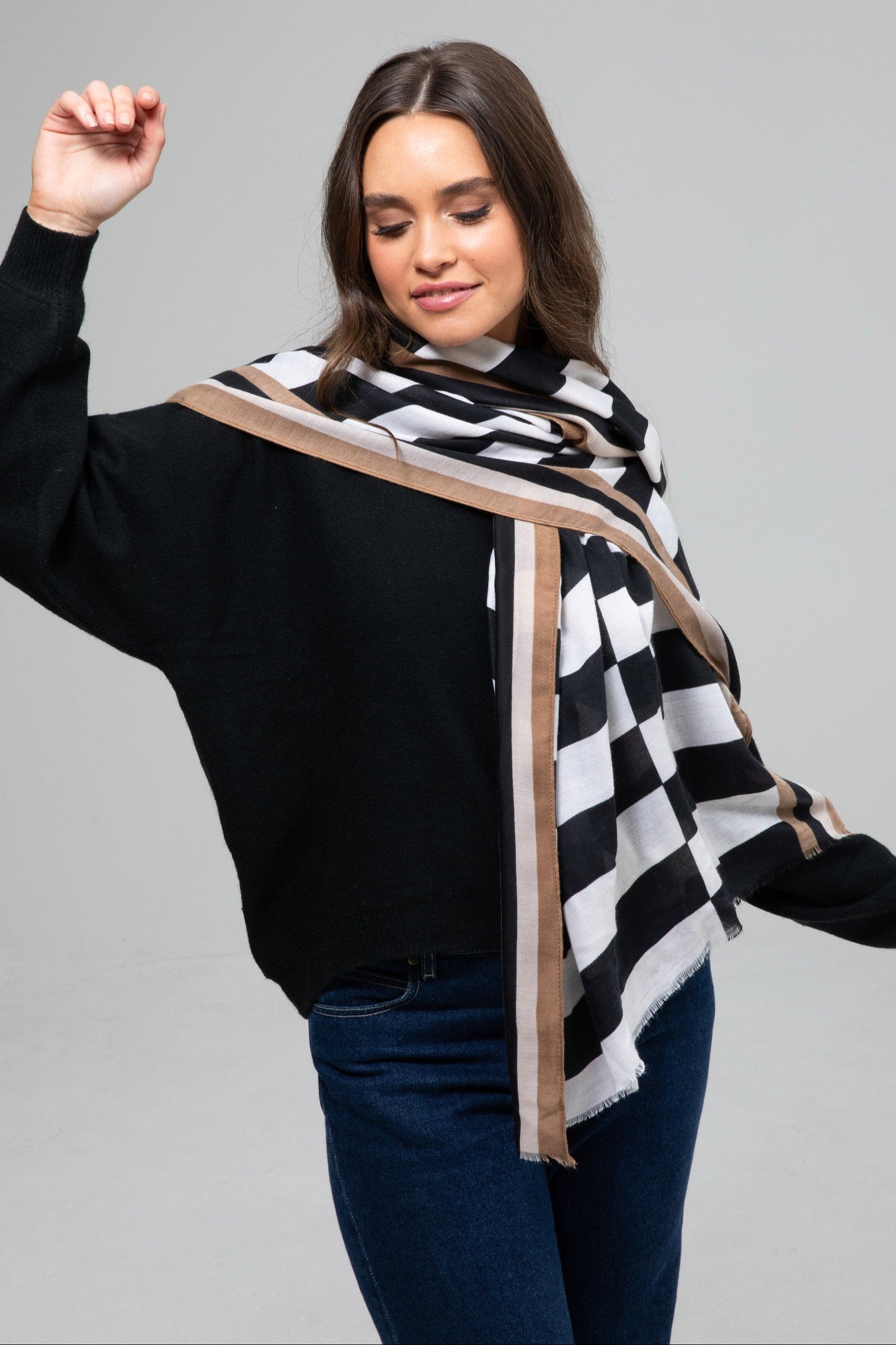 Penny Scarf - Black W White