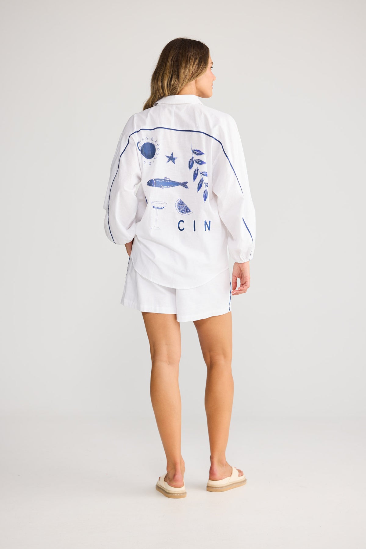 Vacation Shirt in White — additional view 5.