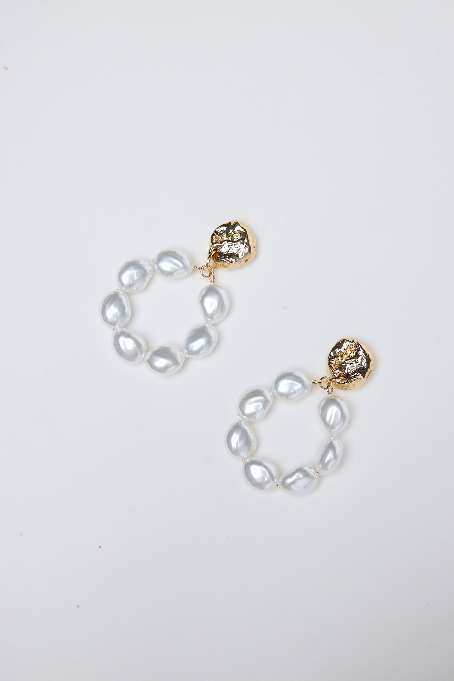 Santa Fe Earrings - Gold W Pearl