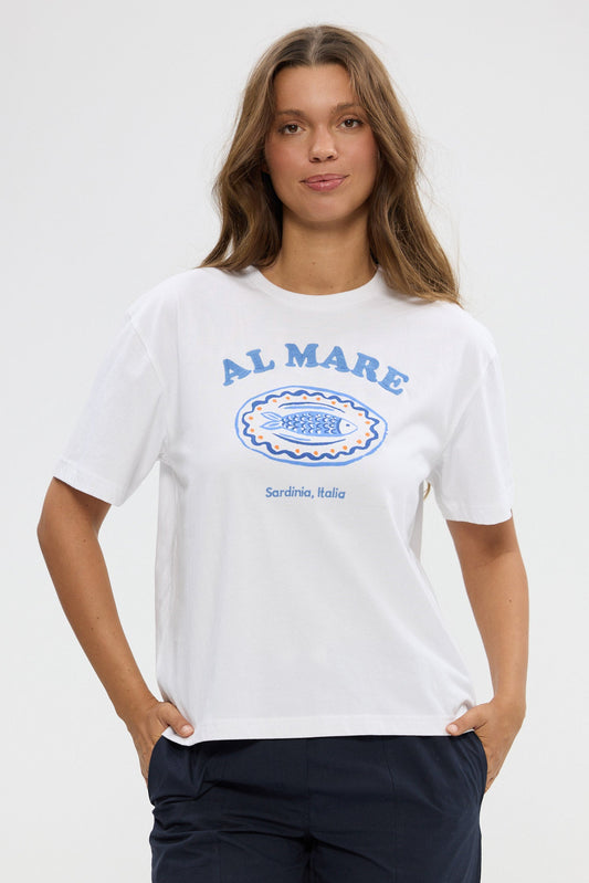 Woman wearing a white t-shirt with 'Al Mare' branding on a plain background