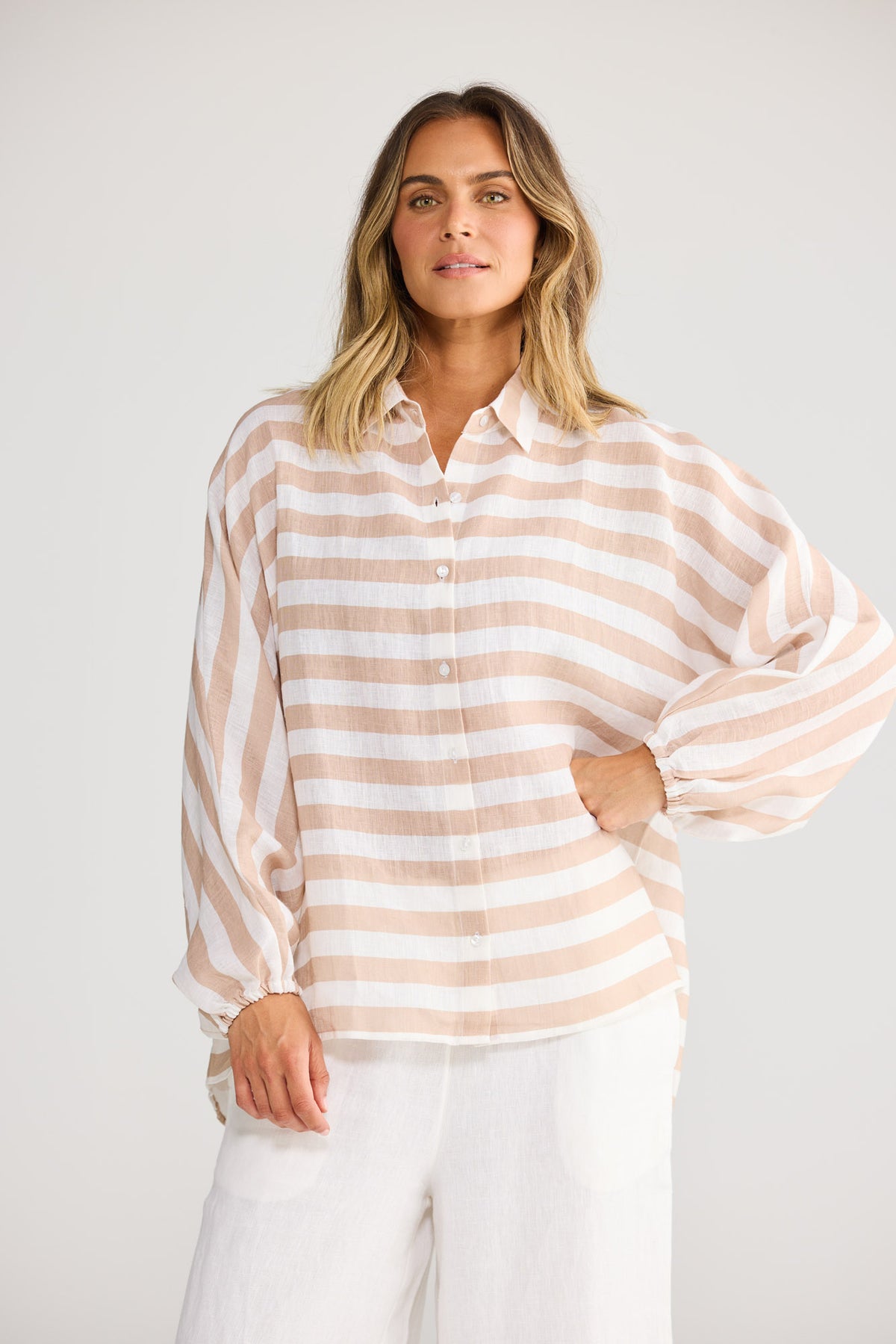 Cliffside Shirt in Natural with White, featuring oversized shirt with button front opening.