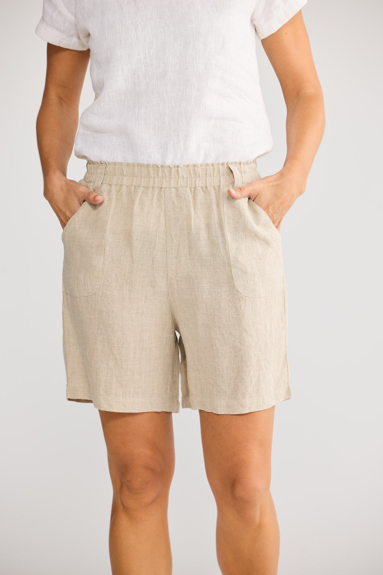 Captain Short in Natural Linen with cut away pockets.