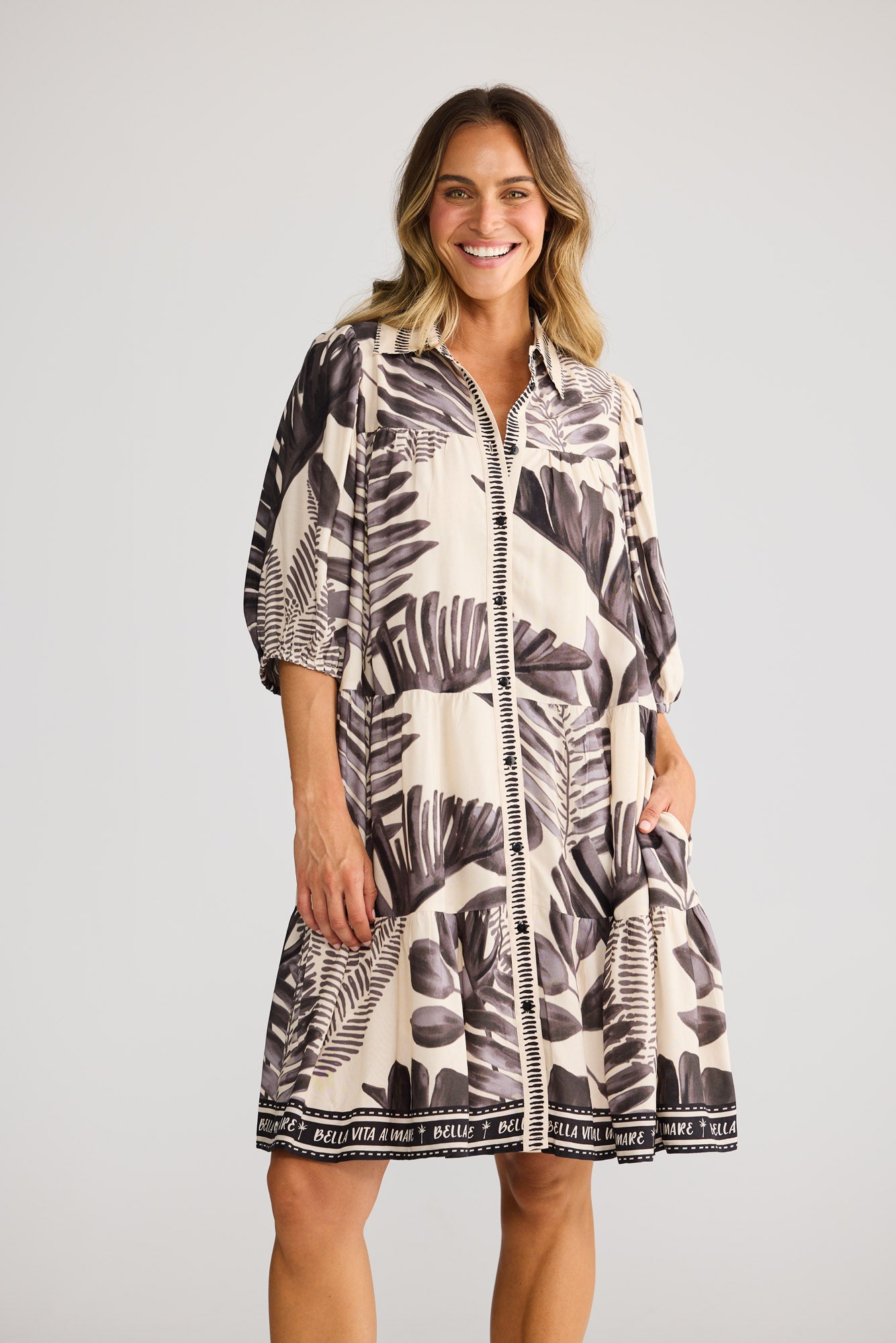 Fiji Dress in Sunset Palm with classic two-piece collar.