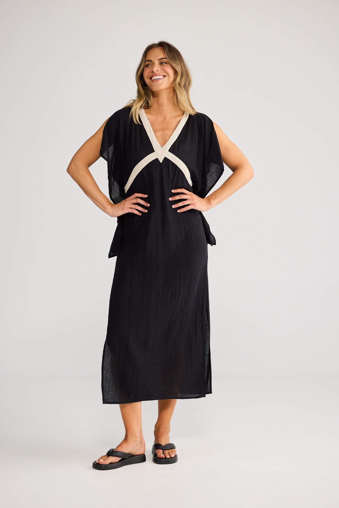 Luma Kaftan in Black with Natural — additional view.