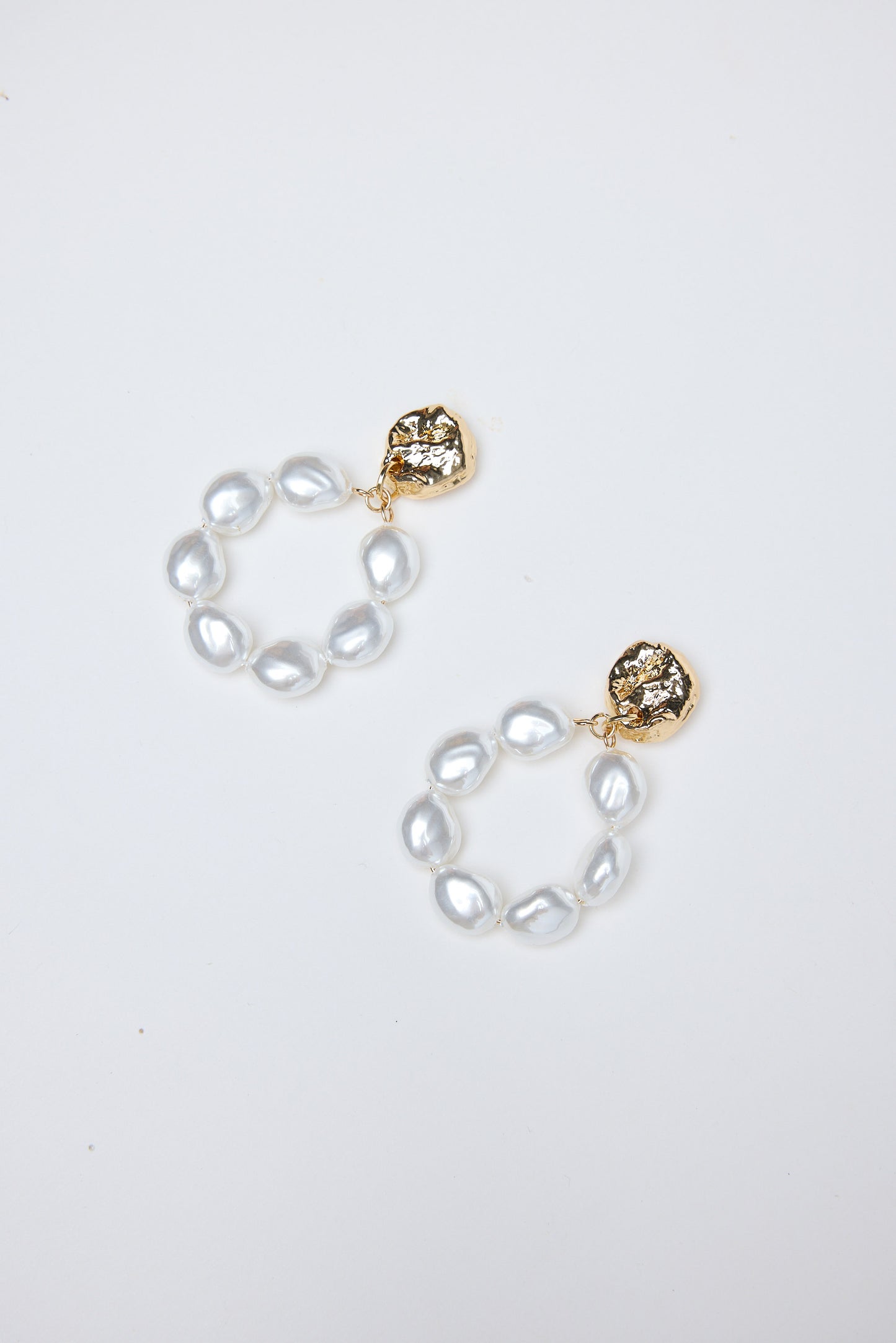 Santa Fe Earrings - Gold W Pearl
